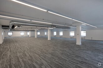 1-2 South Para, Leeds for lease Interior Photo- Image 2 of 7