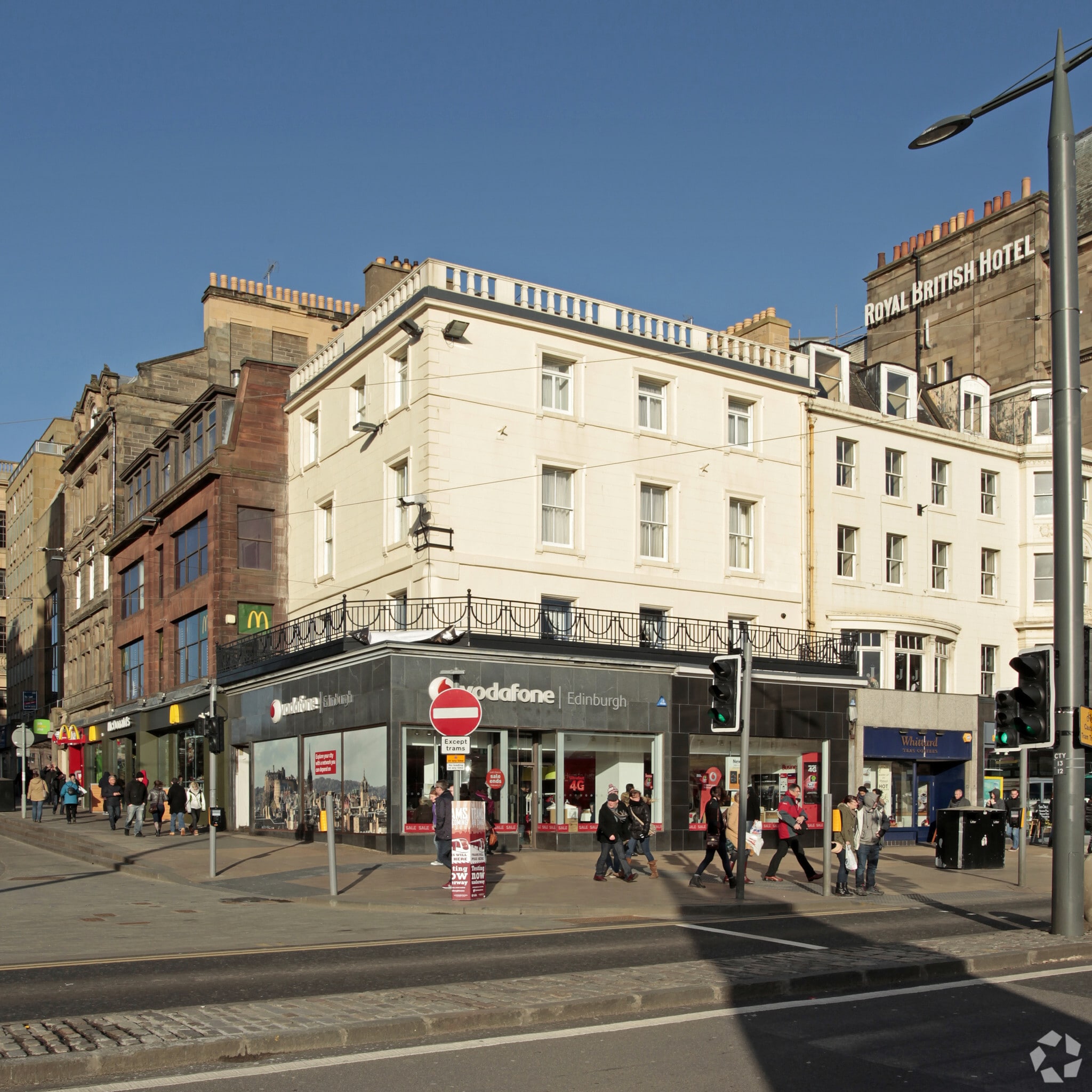24-25 Princes St, Edinburgh for sale Primary Photo- Image 1 of 1