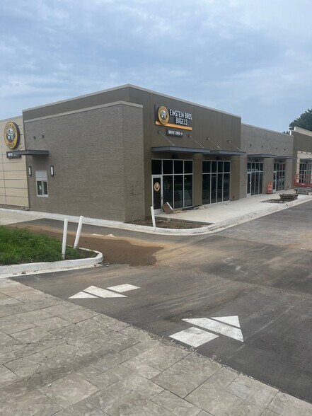 1830 W Foxwood Dr, Raymore, MO for lease - Building Photo - Image 3 of 6