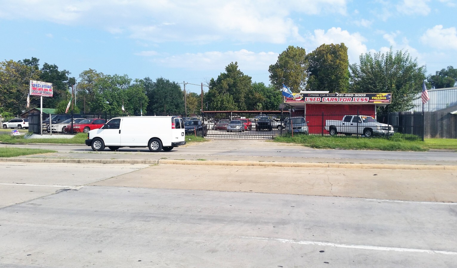 110 W Little York Rd, Houston, TX 77076