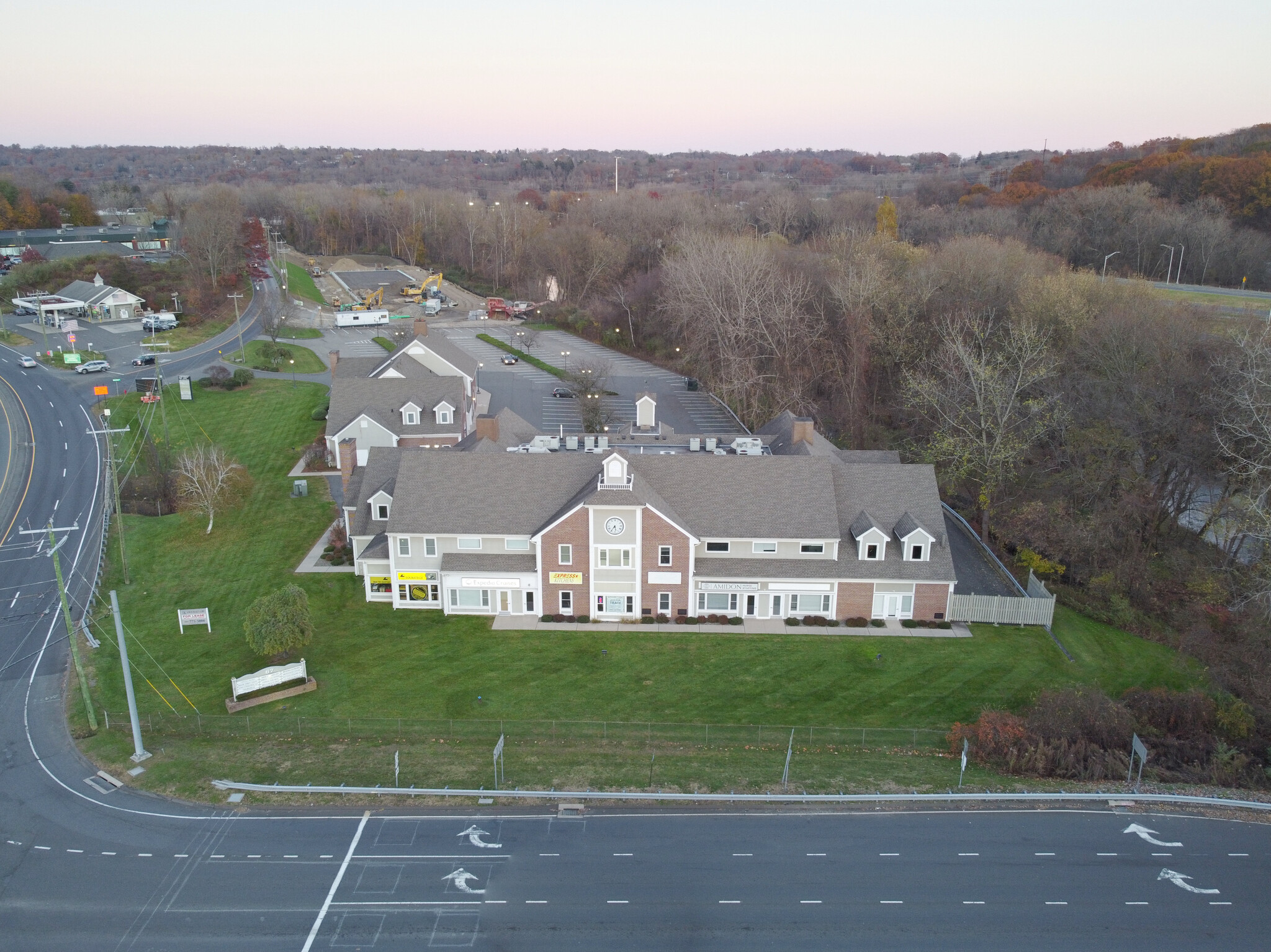 67 Federal Rd, Brookfield, CT for lease Building Photo- Image 1 of 1