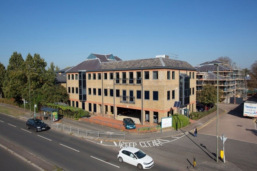 The Causeway, Staines for lease - Building Photo - Image 1 of 8