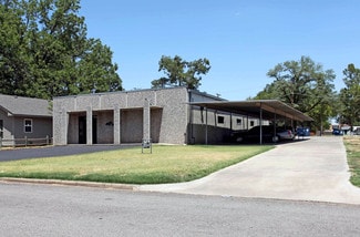 More details for 420 W Dakota Ave, Chickasha, OK - Office for Sale