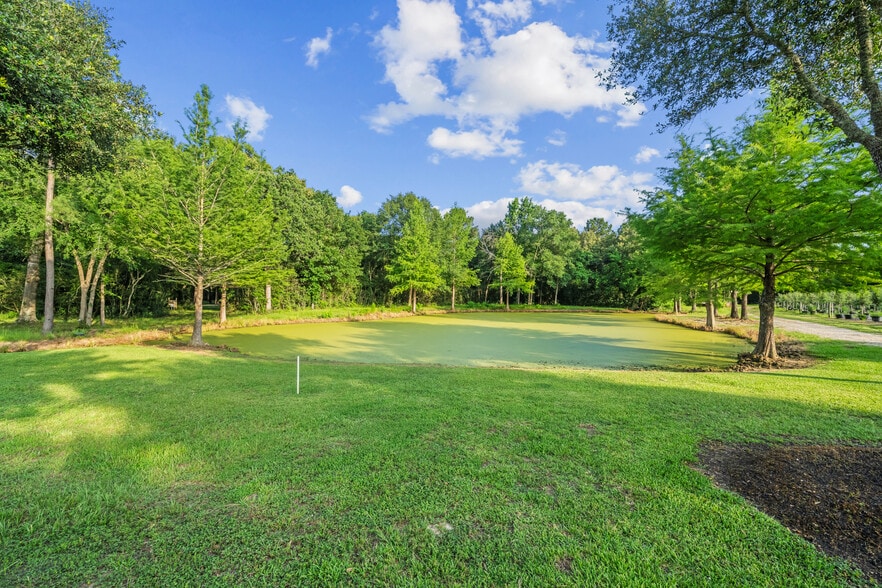 15629 Knotty Oaks Trl, Magnolia, TX for sale - Building Photo - Image 3 of 21