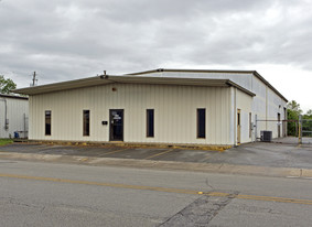 1304 Putnam Dr, Huntsville AL - Warehouse