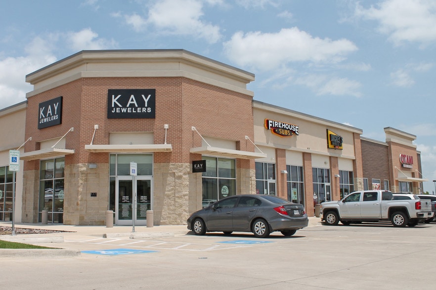 415 Adams Dr, Weatherford, TX for sale - Building Photo - Image 1 of 1