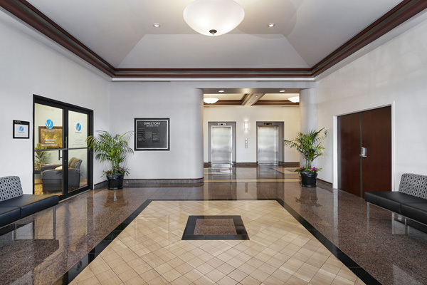 1800 Eller Dr, Fort Lauderdale, FL for lease - Interior Photo - Image 2 of 6