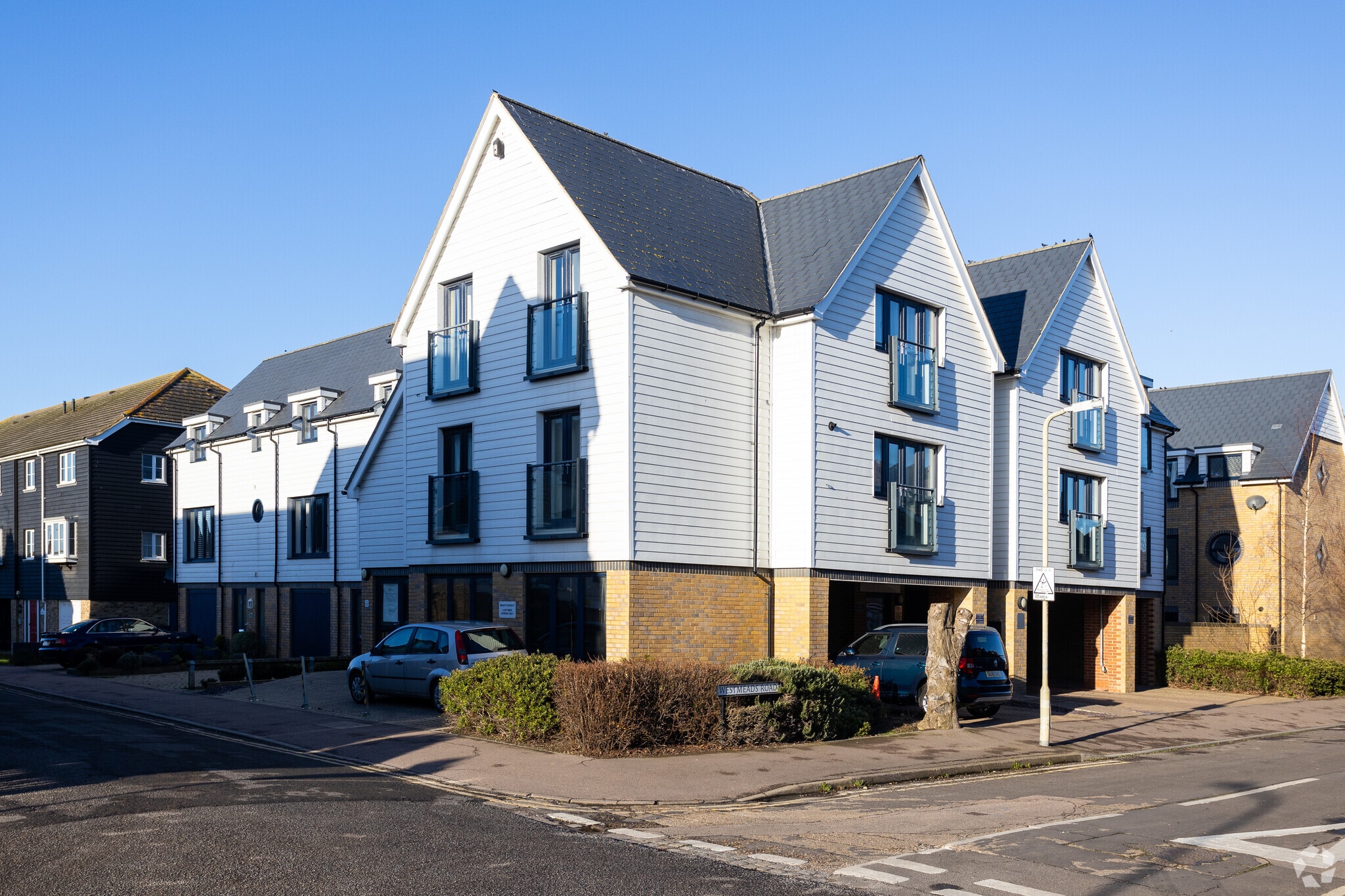 12 Diamond Rd, Whitstable for lease Primary Photo- Image 1 of 3