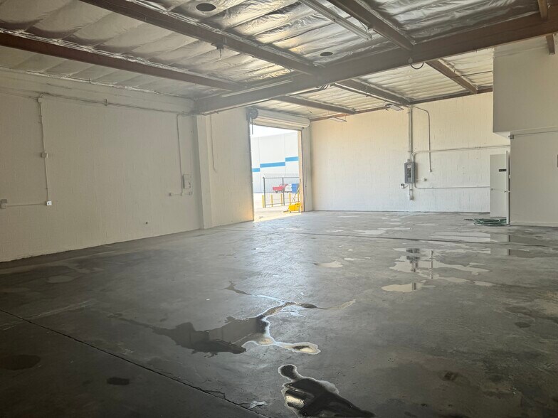 201-225 N Palomares St, Pomona, CA for lease - Building Photo - Image 2 of 3