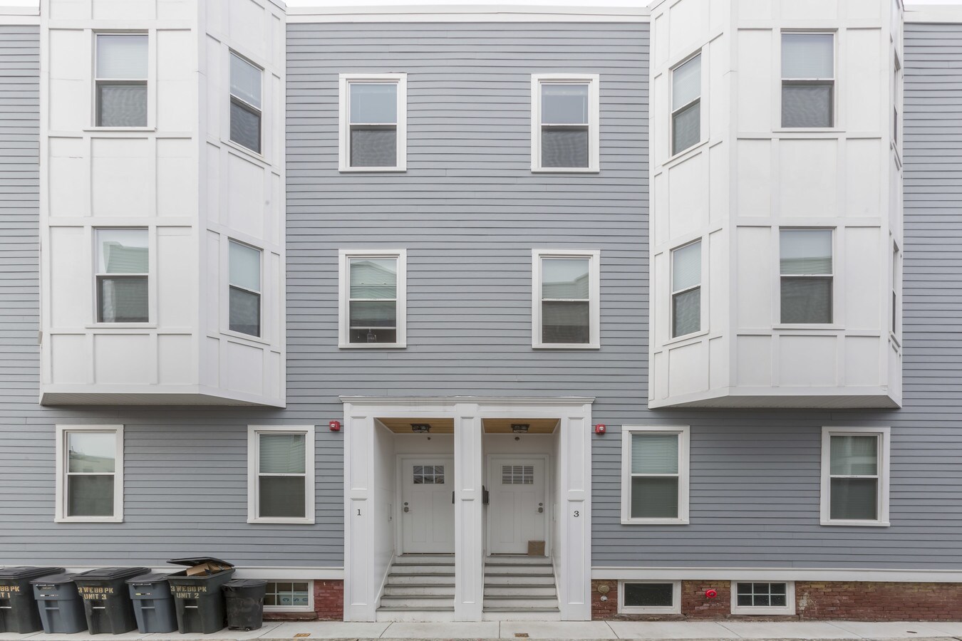 1 b Park, Boston, MA 02127