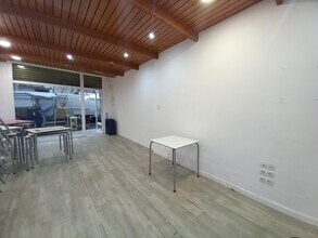 Retail in El Vendrell, Tarragona for lease Interior Photo- Image 2 of 4