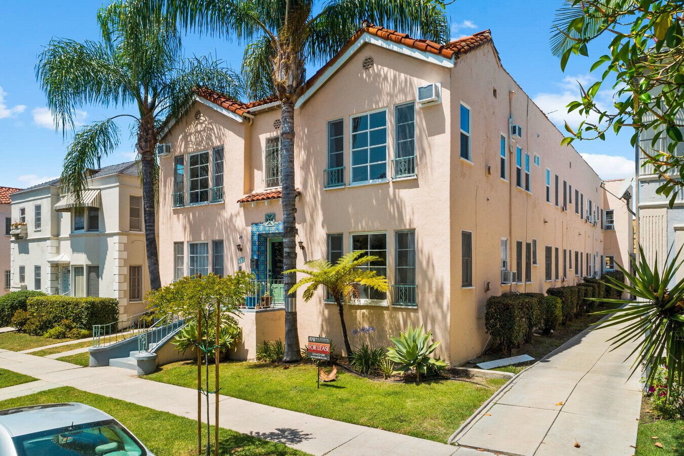 455 N Genesee Ave, Los Angeles, CA 90036