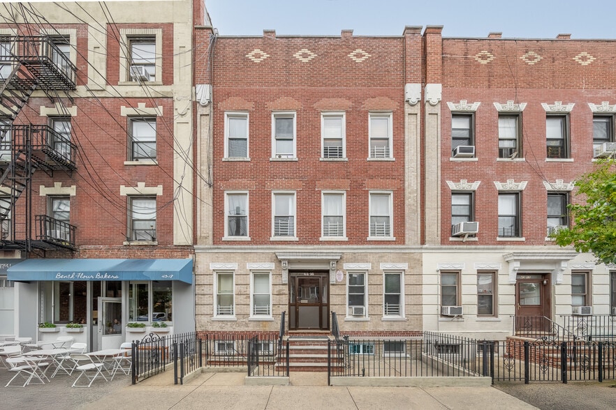 4316 25th Ave, Astoria, NY for sale - Building Photo - Image 1 of 26