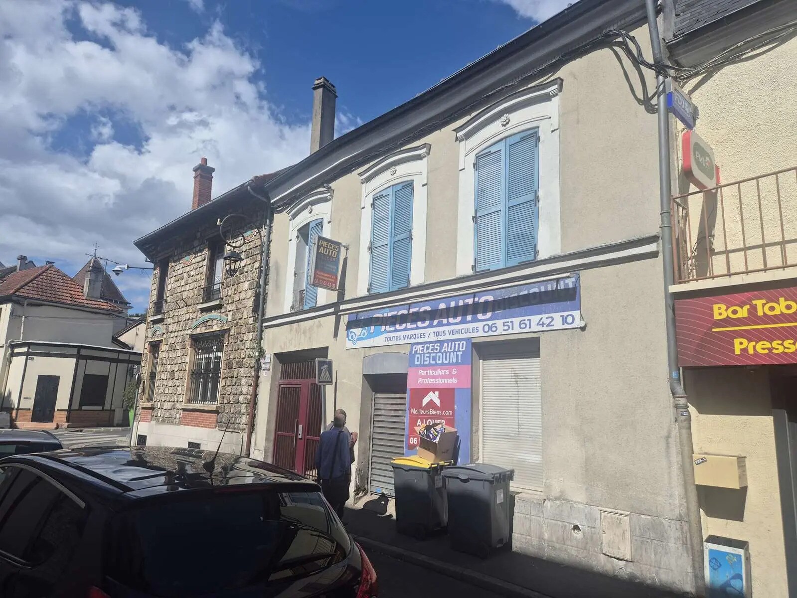 Retail in Villiers-le-Bel for lease Building Photo- Image 1 of 7