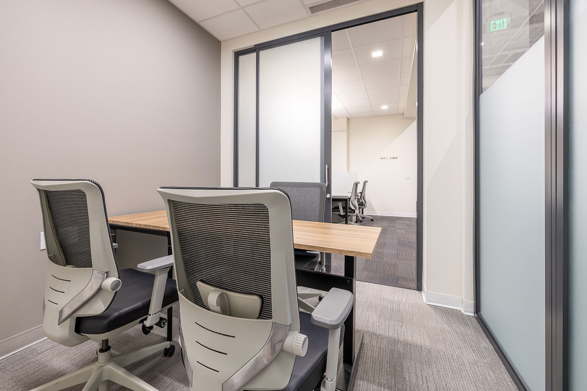 121 Perimeter Ctr W, Atlanta, GA for lease Interior Photo- Image 1 of 3