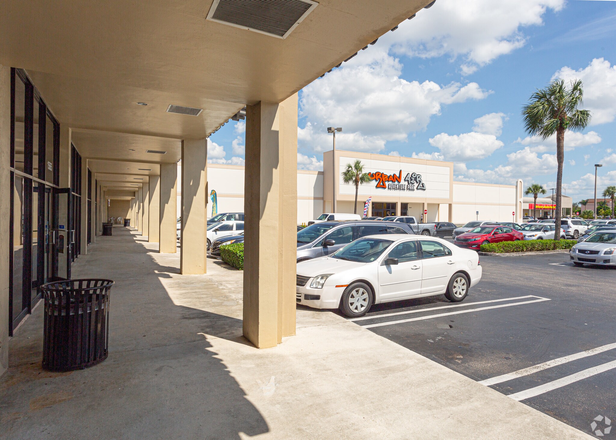 15625 SW 88th St, Miami, FL 33196 Kendall Hammocks Shopping Center
