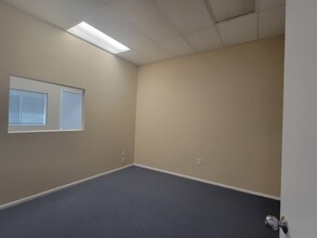 307-361 6th Ave W, Bradenton, FL for lease Building Photo- Image 2 of 4