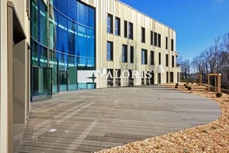 Office in Limonest for lease Building Photo- Image 2 of 11