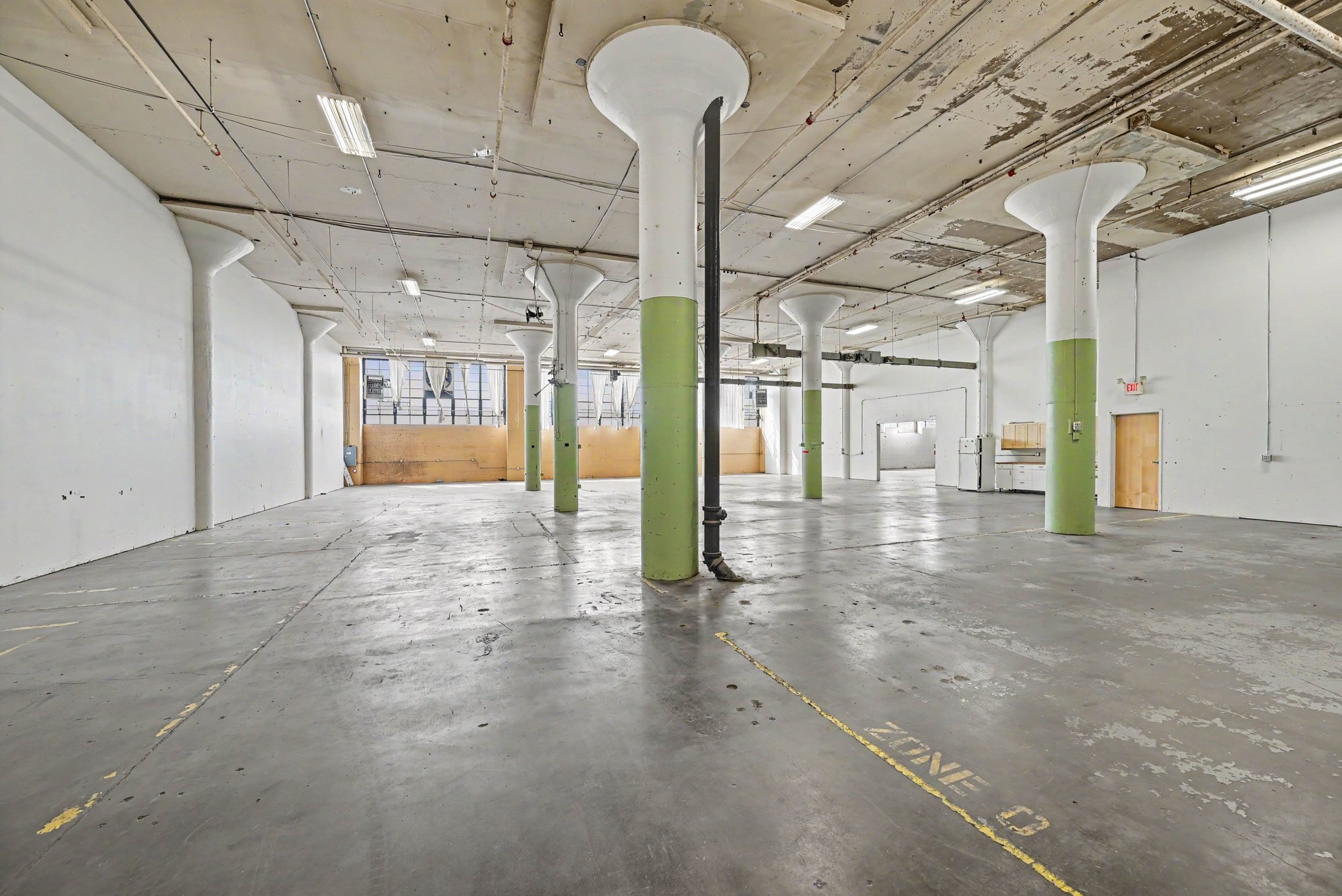 755 Prior Ave N, Saint Paul, MN for lease Interior Photo- Image 1 of 5