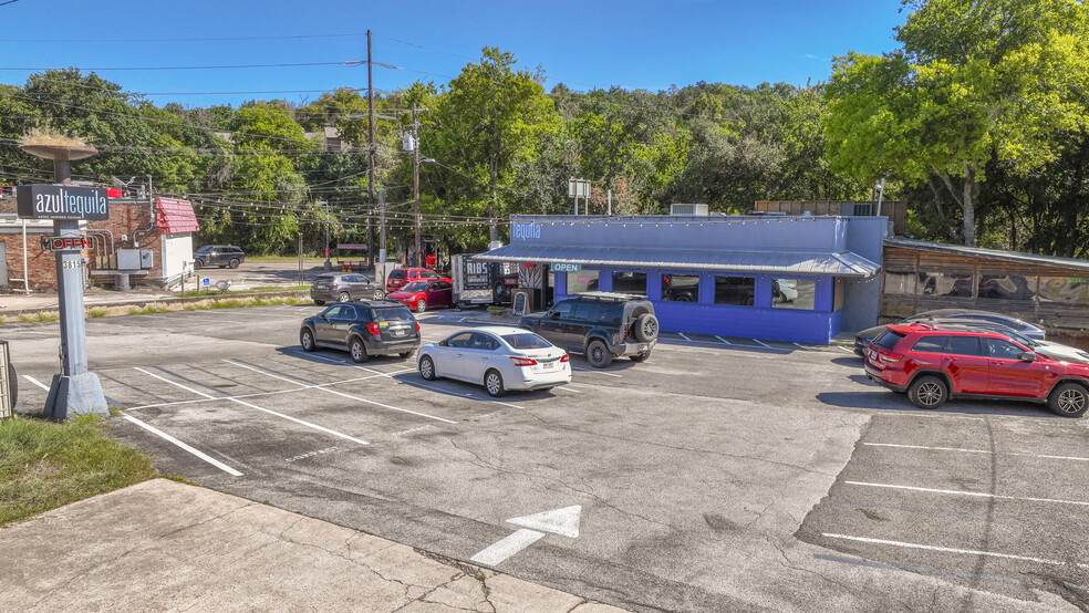 3815 Dry Creek Dr, Austin, TX for lease - Building Photo - Image 1 of 3