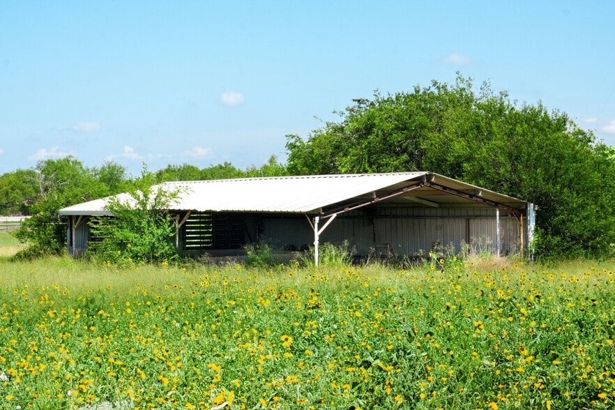 552 Austin St, Robstown, TX for sale - Building Photo - Image 2 of 2