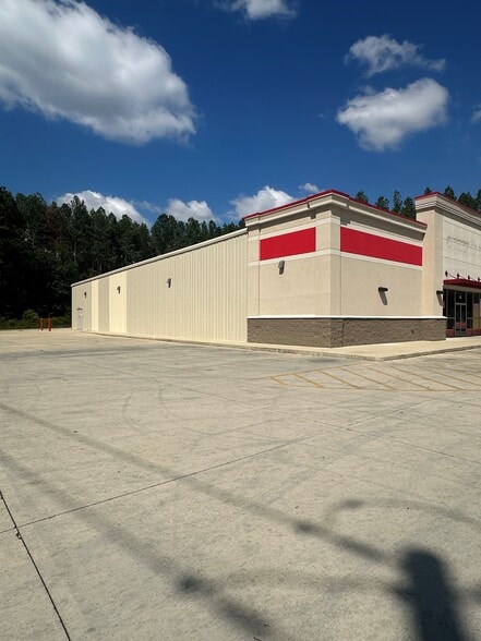 60 Mike Parra Rd, Columbus, MS for sale - Building Photo - Image 3 of 8