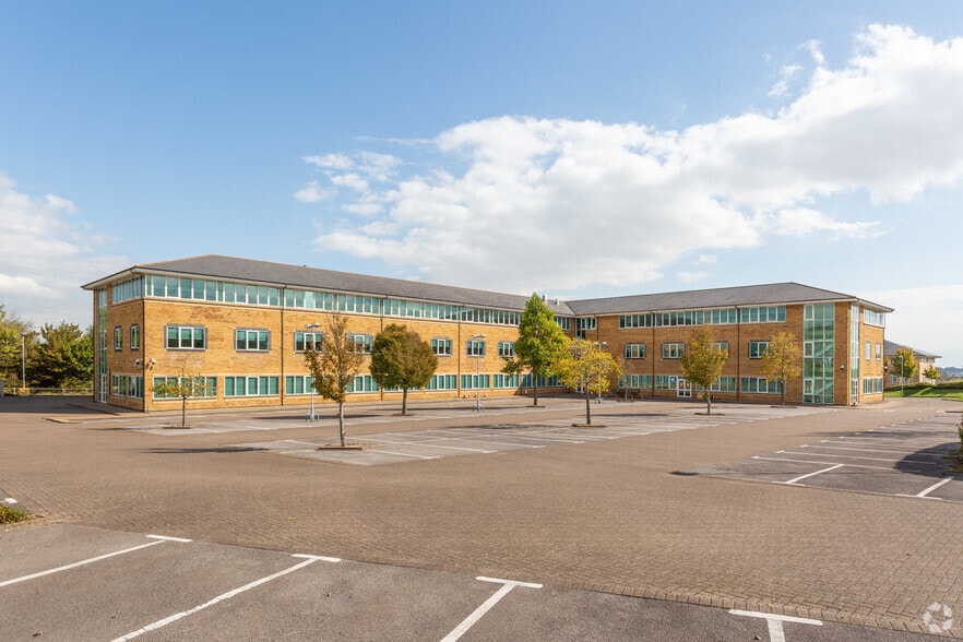 Malthouse Av, Cardiff for sale - Primary Photo - Image 1 of 6