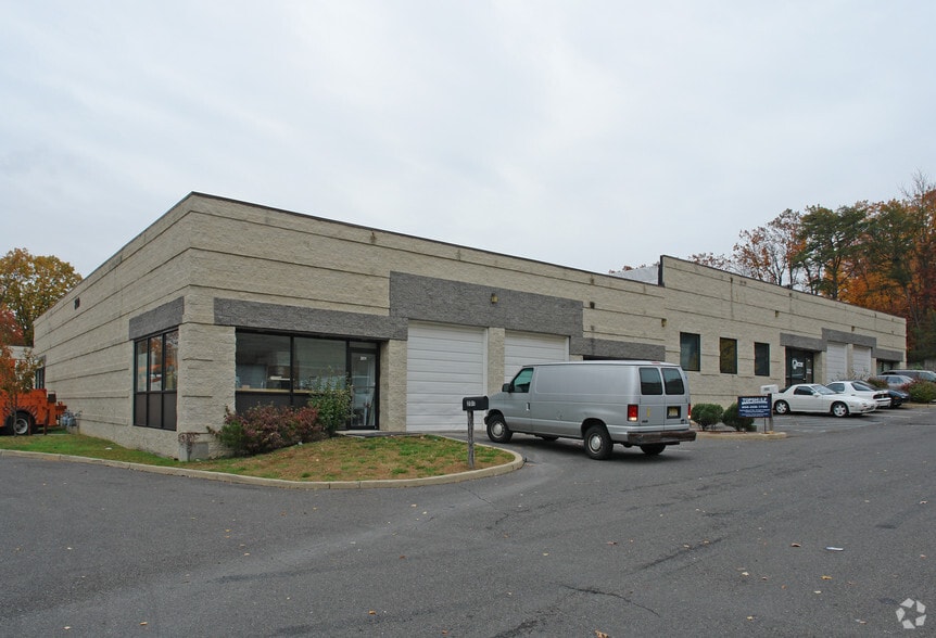 110 Harmon Dr, Blackwood, NJ for lease - Primary Photo - Image 3 of 4