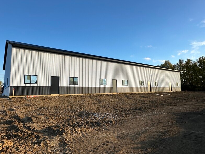 404 21st Street, Indianola, IA for sale - Building Photo - Image 2 of 5