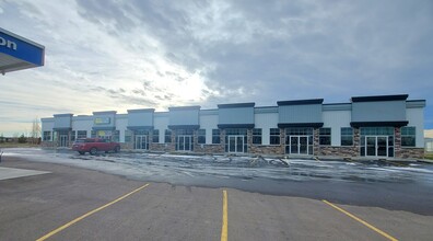 5302 Vista Trl, Blackfalds, AB for lease Building Photo- Image 2 of 7