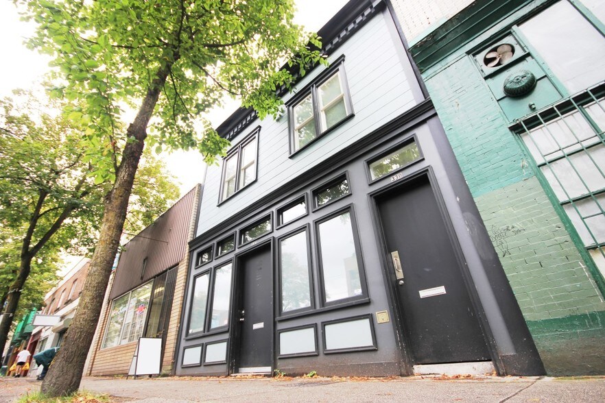 332 Powell St, Vancouver, BC for sale - Building Photo - Image 1 of 1