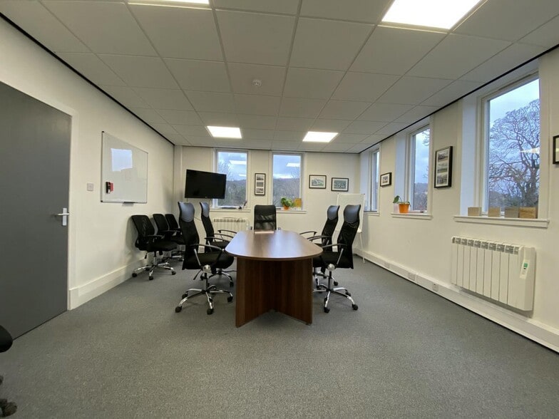 Marshall Pl, Perth for lease - Building Photo - Image 2 of 5