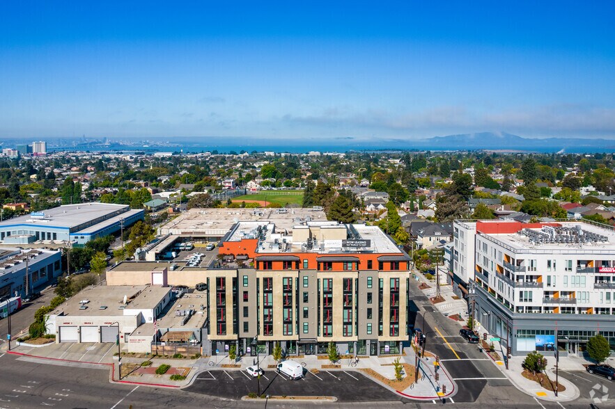 2640 Shattuck Ave, Berkeley, CA 94704 The Aquatic Shattuck