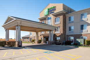 Holiday Inn Express & Suites Mattoon - Motel