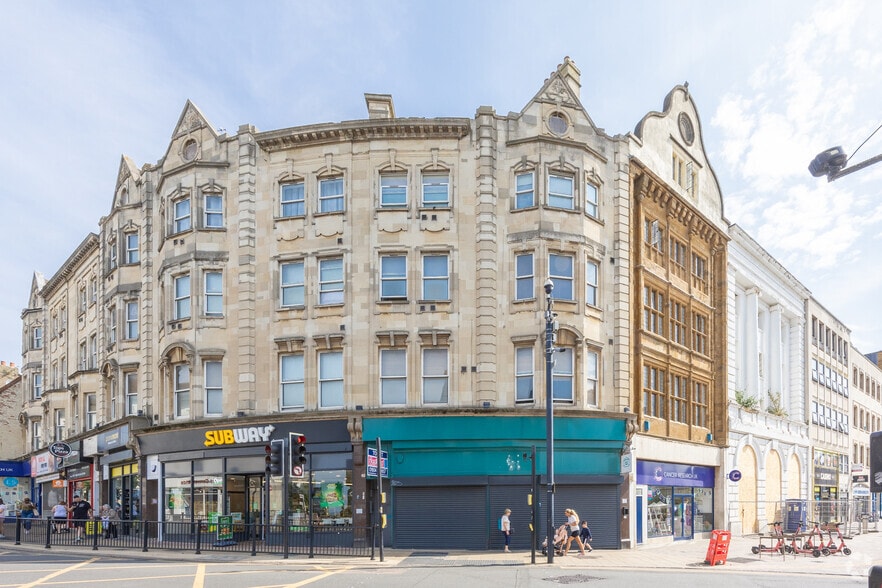 2 The Parade, Northampton for lease - Building Photo - Image 2 of 2