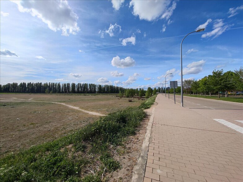 Land in Boecillo for sale - Building Photo - Image 2 of 8