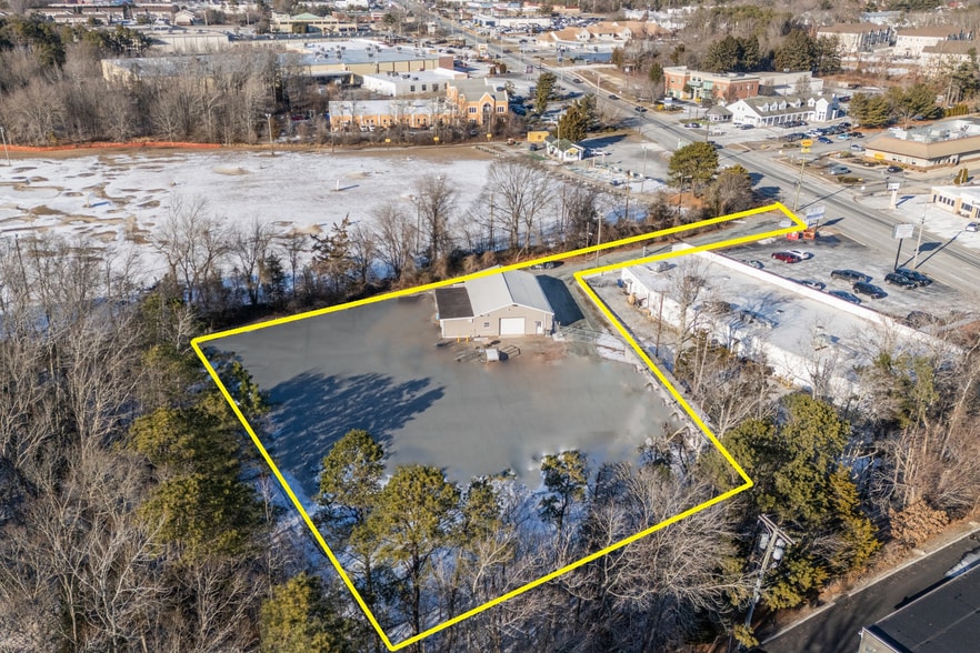 320 Tilton Rd, Northfield, NJ for lease - Building Photo - Image 1 of 36