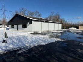 140 Freeman Bridge Rd, Schenectady NY - Pub