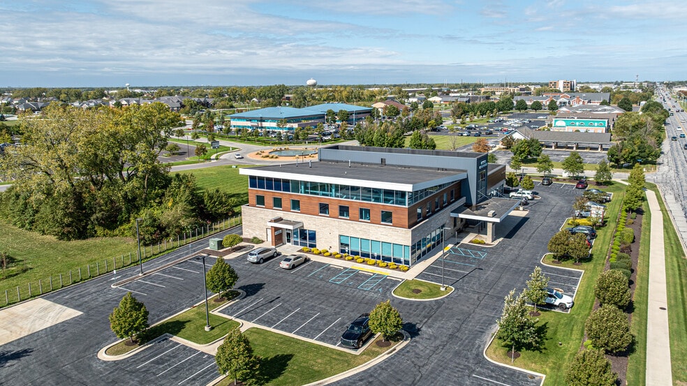 10120 Calumet Ave, Munster, IN for lease - Building Photo - Image 3 of 17