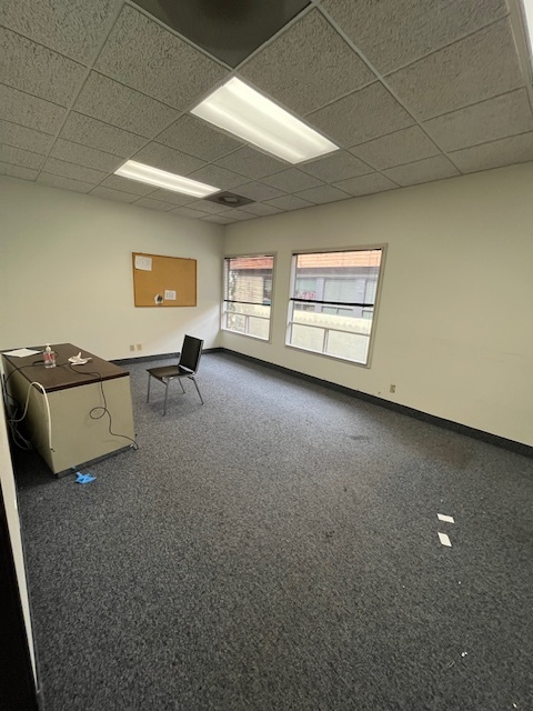 24404 S Vermont Ave, Harbor City, CA for lease Interior Photo- Image 1 of 5