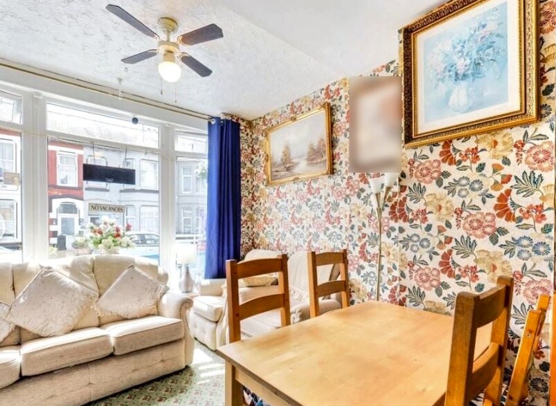 44 St Chads Rd, Blackpool for sale - Interior Photo - Image 2 of 4