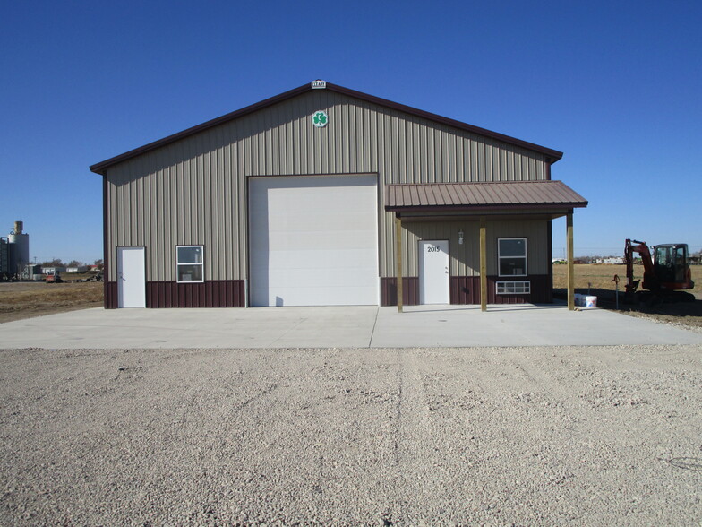 2015 Boots, Garden City, KS for sale - Building Photo - Image 2 of 23