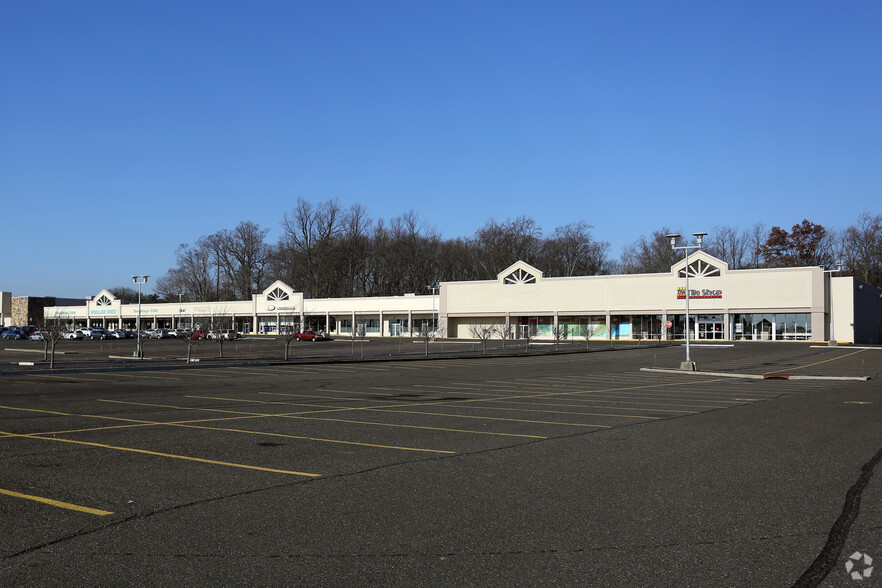 401 Route 38, Moorestown, NJ 08057 - Moorestown Shopping Center | LoopNet