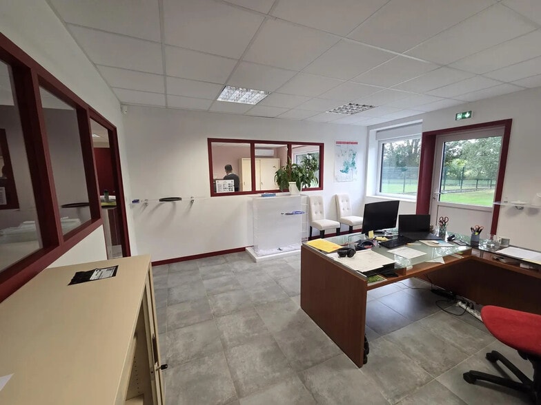 Industrial in ANDARD for sale - Building Photo - Image 3 of 4