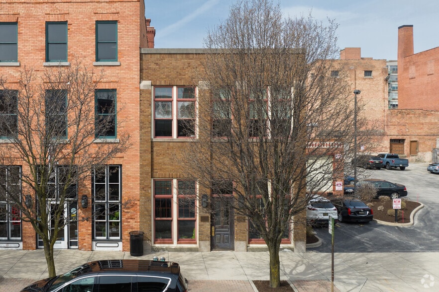 24 S Huron St, Toledo, OH for lease - Building Photo - Image 2 of 14