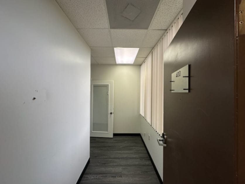 3000 Gulf To Bay Blvd, Clearwater, FL for lease Interior Photo- Image 1 of 9