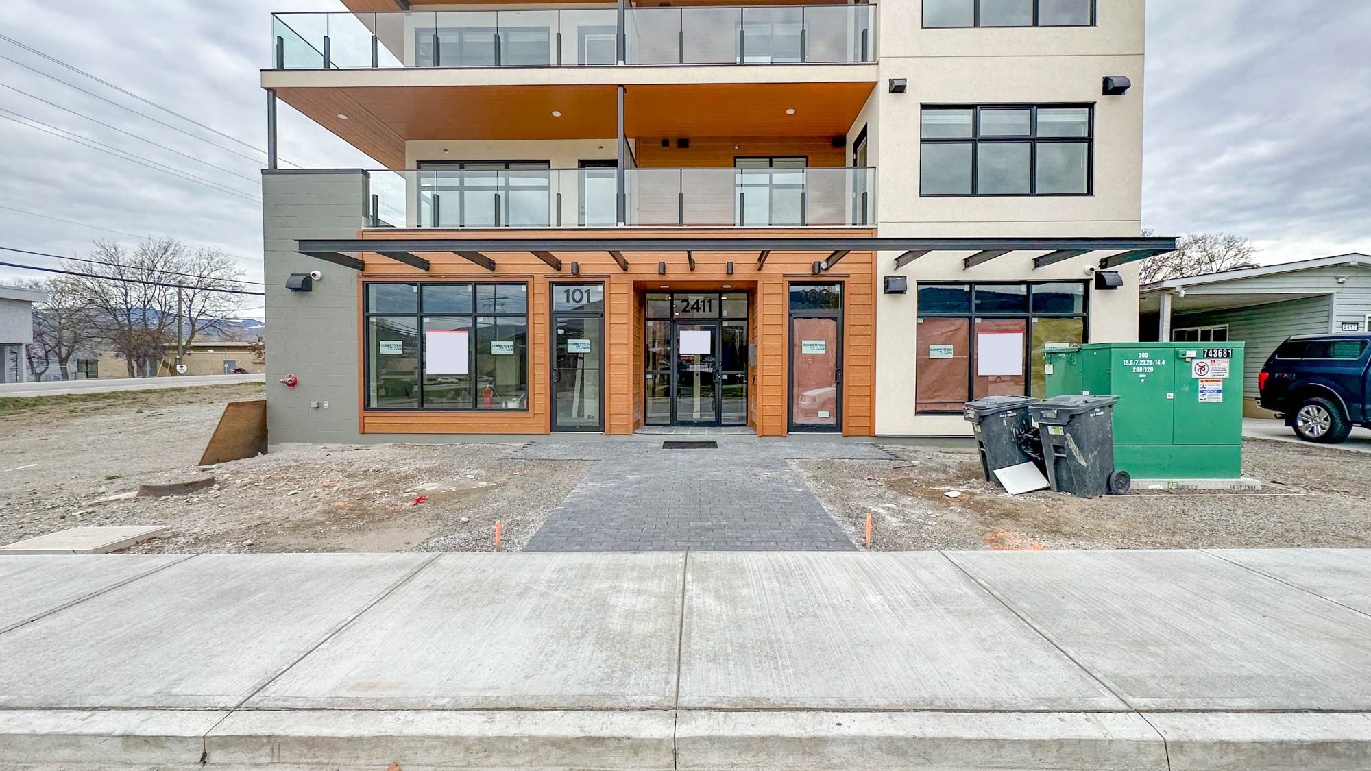 2411 Apollo Rd, West Kelowna, BC for sale Primary Photo- Image 1 of 1