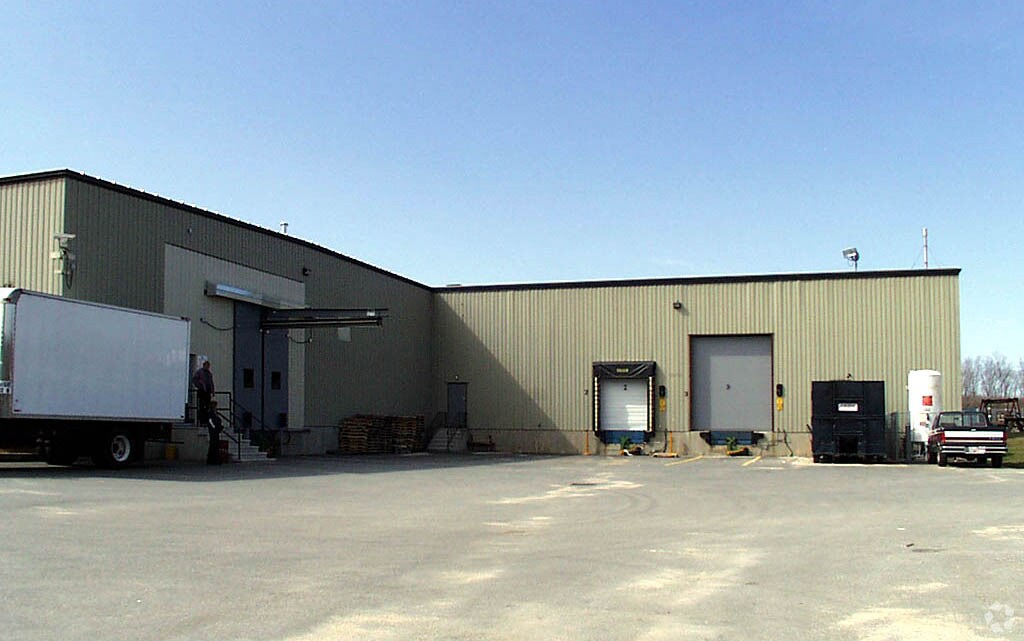 54 Cherry Hill Dr, Danvers, MA 01923