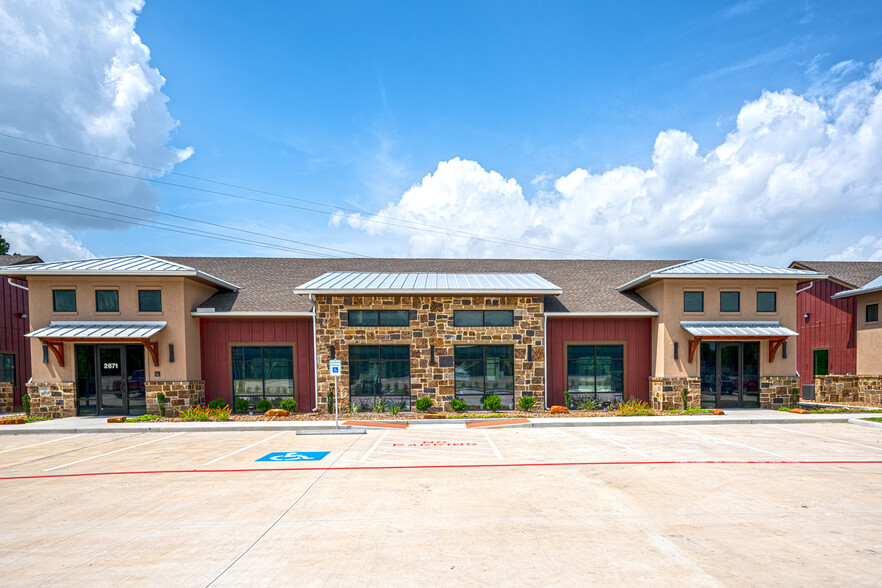 2643 S Loop 336 W, Conroe, TX for lease - Building Photo - Image 3 of 8