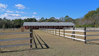 $5,000/Month Horse Barn & Pasture Arena - Warehouse